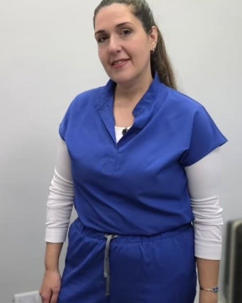 Dra. Laura Gallegos, Odontóloga